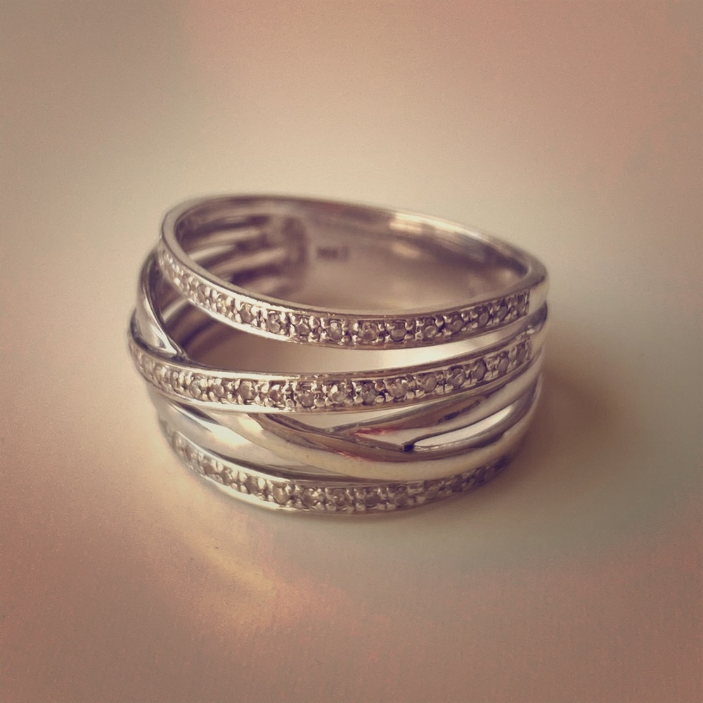 14k white gold diamond ring